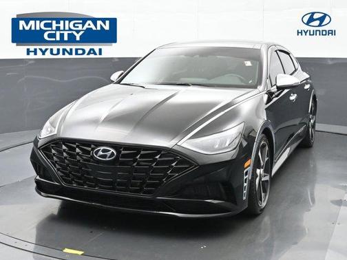 Phantom Black 2022 Hyundai SONATA SEL Plus