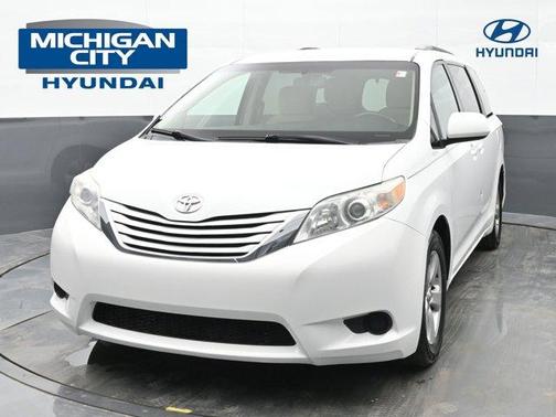 2015 Toyota Sienna LE