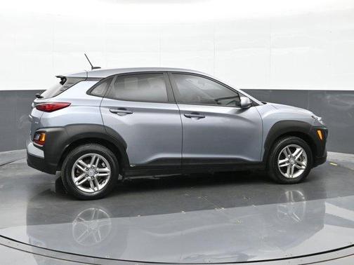 Sonic Silver 2021 Hyundai KONA SE
