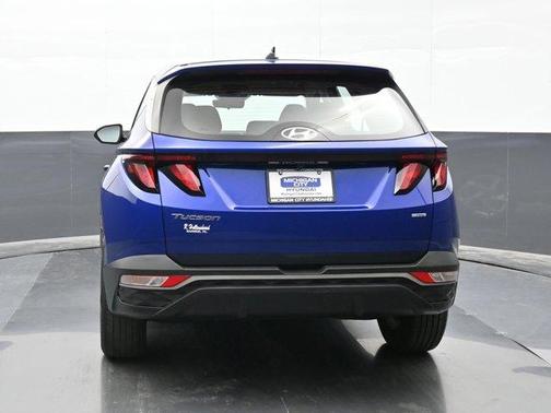 2022 Hyundai TUCSON SE