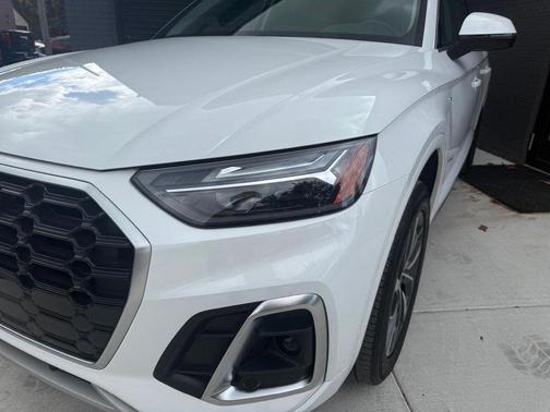 2022 Audi Q5 45 S line Premium