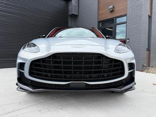2023 Aston Martin DBX 707 AWD