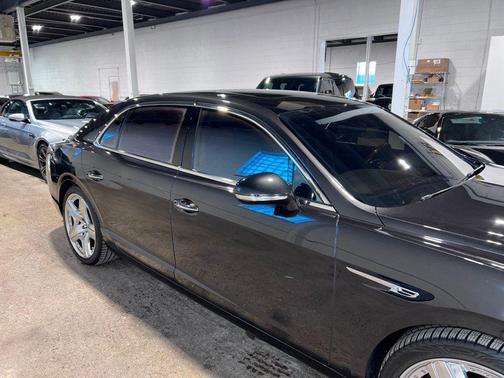 2014 Bentley Flying Spur Base