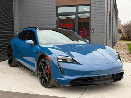 2023 Porsche Taycan 4S Cross Turismo AWD