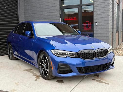 2019 BMW 330 i xDrive