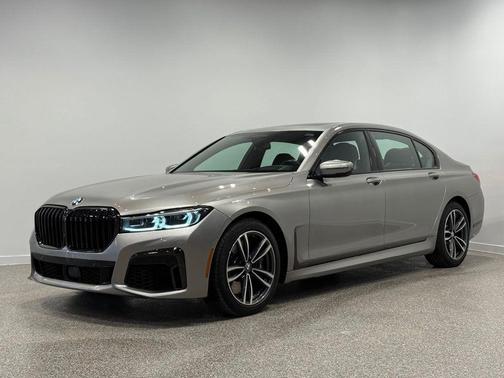2022 BMW 750 i xDrive