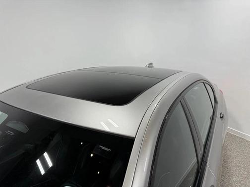 2022 BMW 750 i xDrive