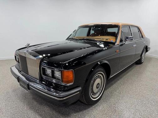 Black 1993 Rolls-Royce Silver Spur