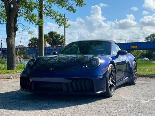 2025 Porsche 911 Carrera GTS