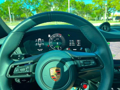 2025 Porsche 911 Carrera GTS