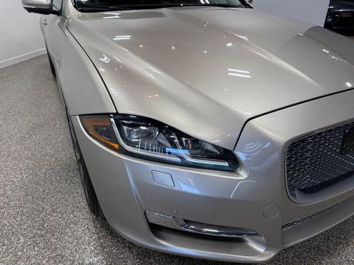 Ingot 2017 Jaguar XJ XJL Portfolio