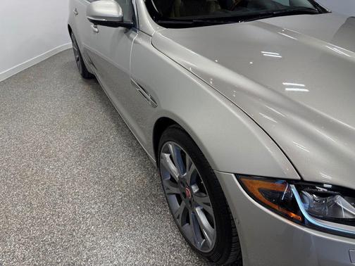 Ingot 2017 Jaguar XJ XJL Portfolio