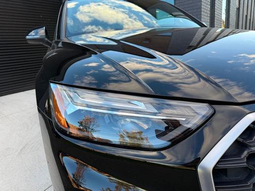 2022 Audi Q5 45 S line Premium Plus