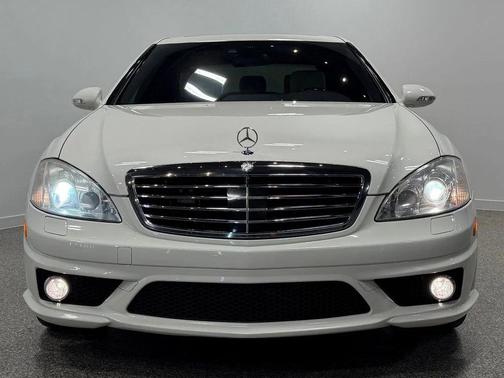 Arctic White 2009 Mercedes-Benz S-Class DesignO S63 AMG