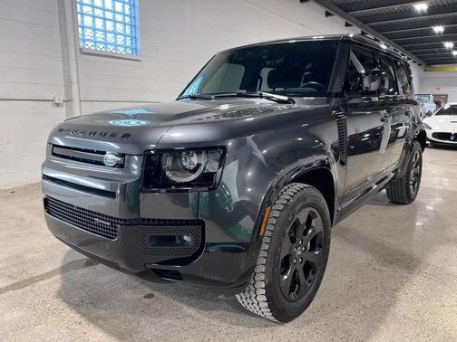 2022 Land Rover Defender 110 X-Dynamic SE AWD