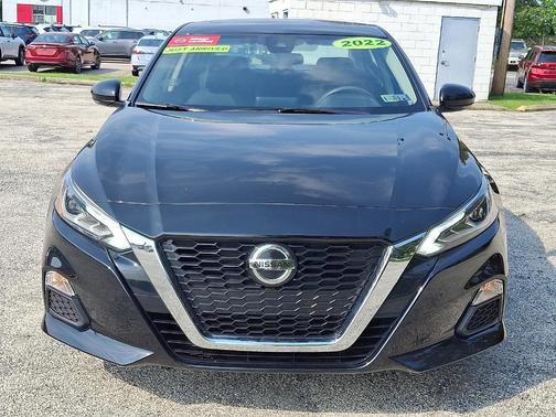 2022 Nissan Altima 2.5 SV