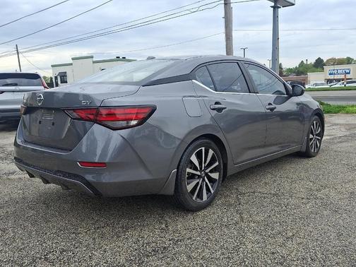 Gun Metallic 2021 Nissan Sentra SV
