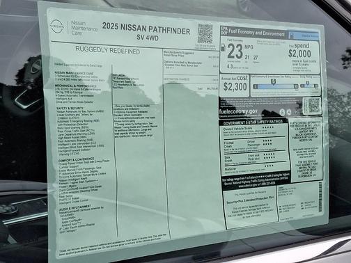 2025 Nissan Pathfinder SV