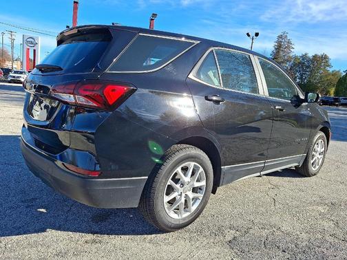 2024 Chevrolet Equinox LS