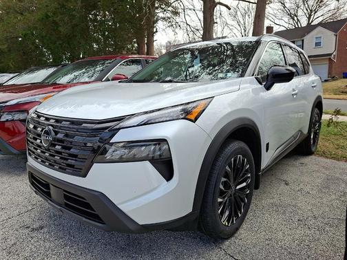 Everest White P 2026 Nissan Rogue Dark Armor