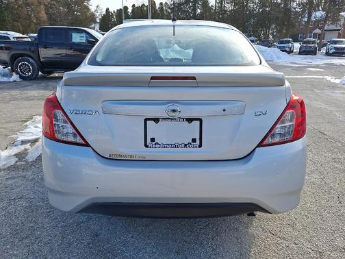 2018 Nissan Versa 1.6 SV