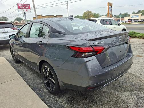2025 Nissan Versa 1.6 SR