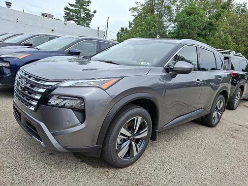2025 Nissan Rogue SL