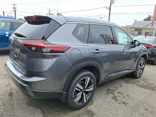 2025 Nissan Rogue SL