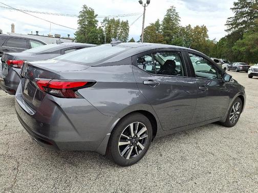 2025 Nissan Versa 1.6 SV