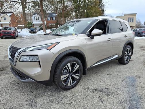 2022 Nissan Rogue SL