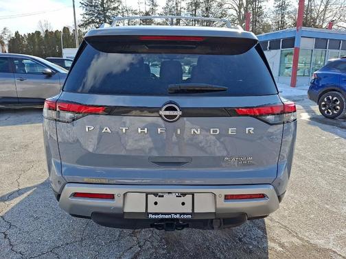 2022 Nissan Pathfinder Platinum
