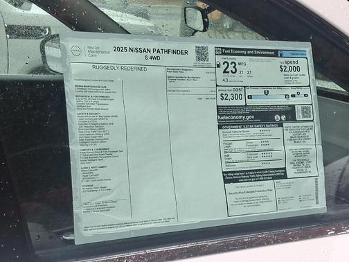 2025 Nissan Pathfinder S