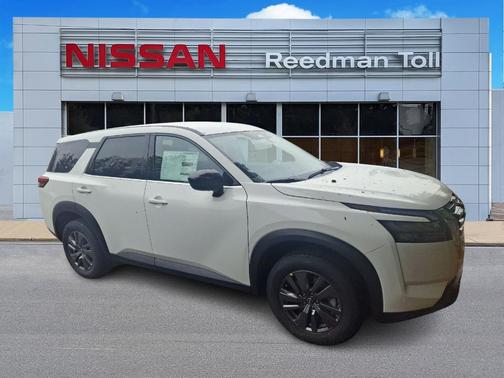 2025 Nissan Pathfinder S