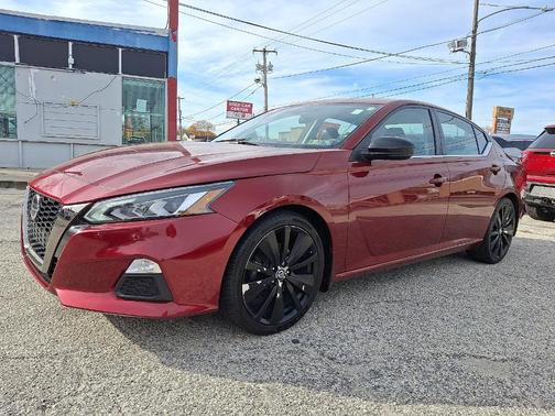 2022 Nissan Altima 2.0 SR