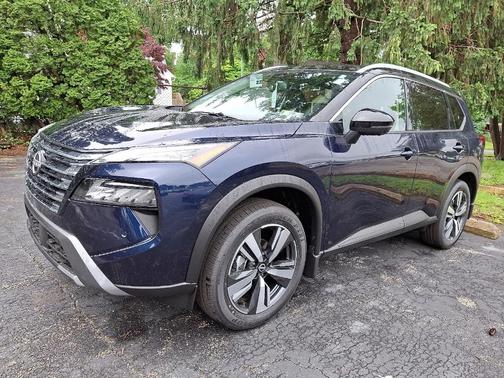 2025 Nissan Rogue SL