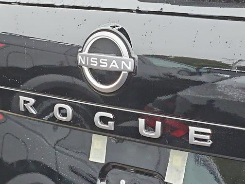 2025 Nissan Rogue S