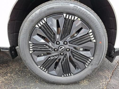 Everest White P 2026 Nissan Murano Platinum