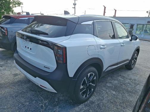2025 Nissan Kicks SV
