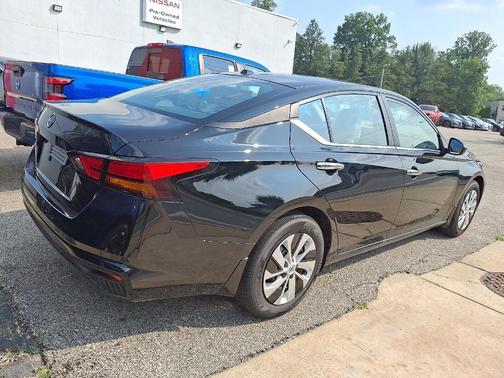 2025 Nissan Altima S