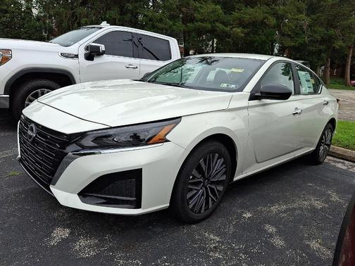 2025 Nissan Altima SV