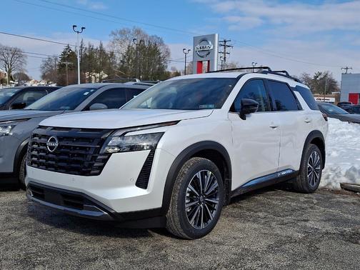 2026 Nissan Pathfinder Platinum