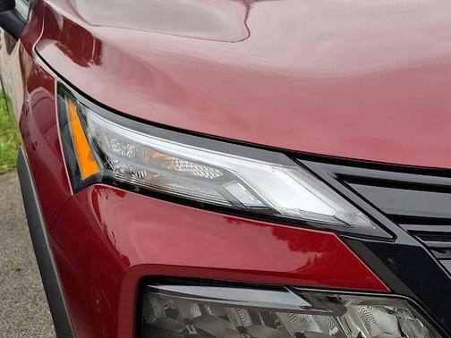 Scarlet Ember Tintcoat 2027 Nissan Rogue