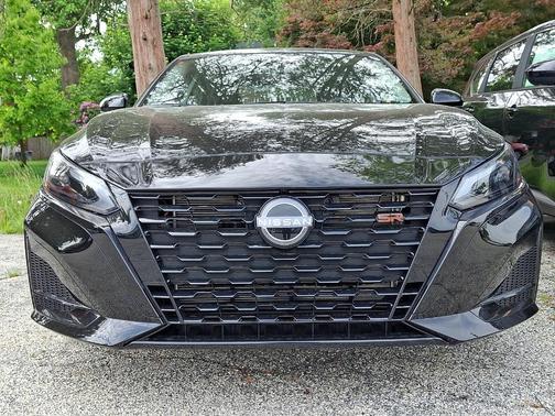 Super Black 2026 Nissan Altima 3.5 SR