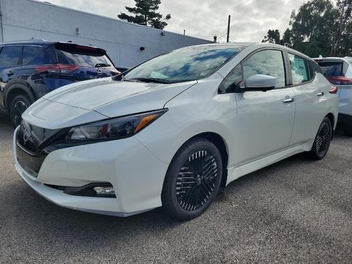 2025 Nissan Leaf SV PLUS