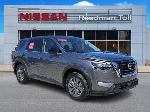 2024 Nissan Pathfinder S