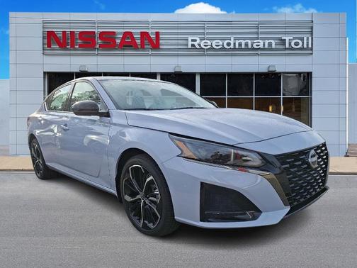 2025 Nissan Altima SR