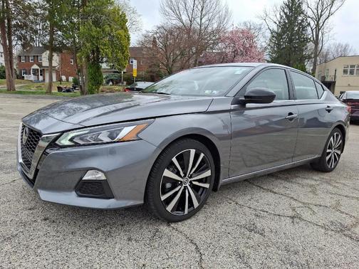 2022 Nissan Altima 2.5 SR