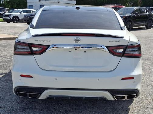 2021 Nissan Maxima Platinum