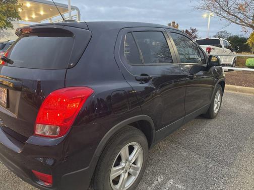 2022 Chevrolet Trax LS