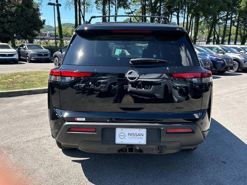 2025 Nissan Pathfinder SV 4WD
